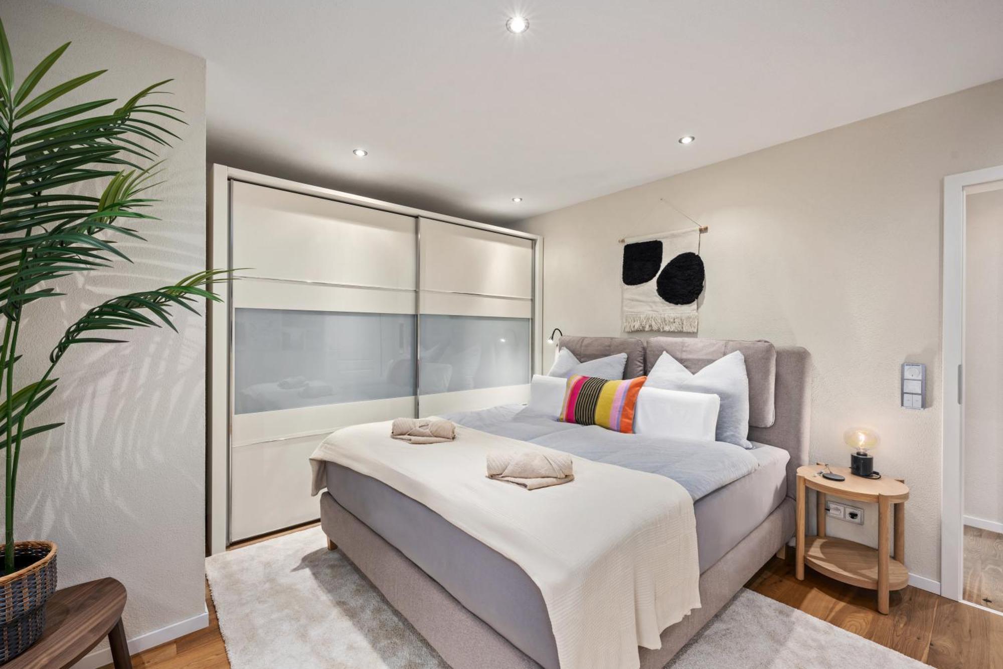 Edler Wohnraum Schwanenteich-Suite Mit Balkon, Kaffeevollautomat, Lift & Parkplatz Zwickau Exterior photo
